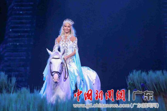 非遗剪纸迎新春 剪出浓浓“年味儿”
